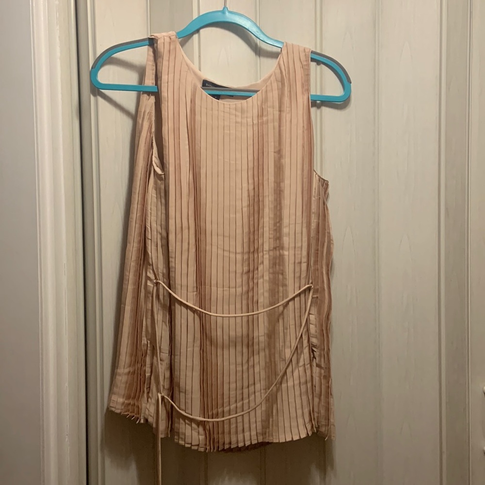 Banana republic tank with belt (tag says tall- will fit normal torso)